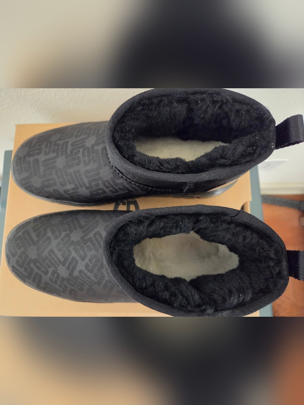 NIB UGG Classic Ultra Mini Monogram Boots Black Women's 9 - Picture 2 of 12